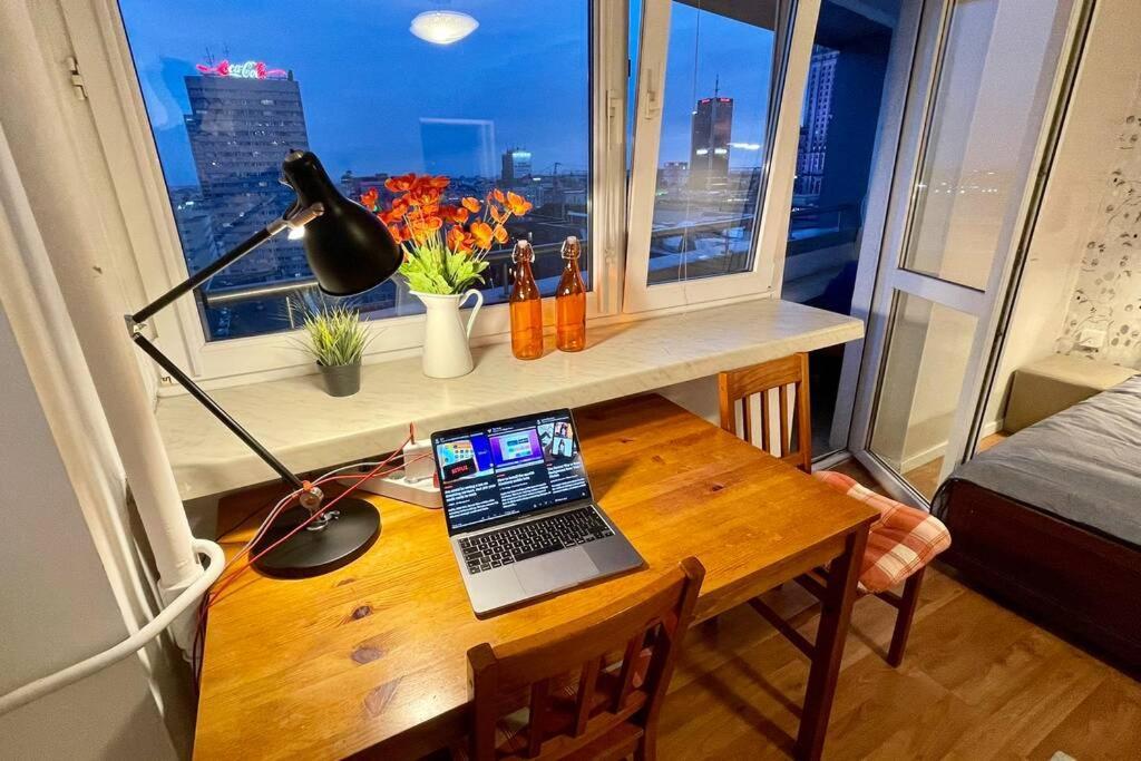 Orange Metro Fast Wifi 1Gbs Big Tv Hbo Appletv Daire Varşova Dış mekan fotoğraf